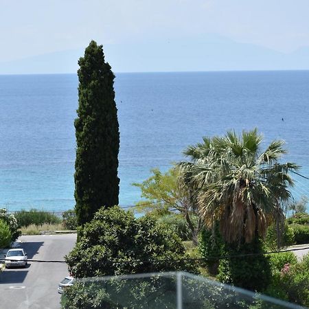 Sea View Luxury Apartment In Nea Kallikratia. Nea Kallikrateia Extérieur photo
