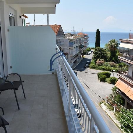 Sea View Luxury Apartment In Nea Kallikratia. Nea Kallikrateia Extérieur photo