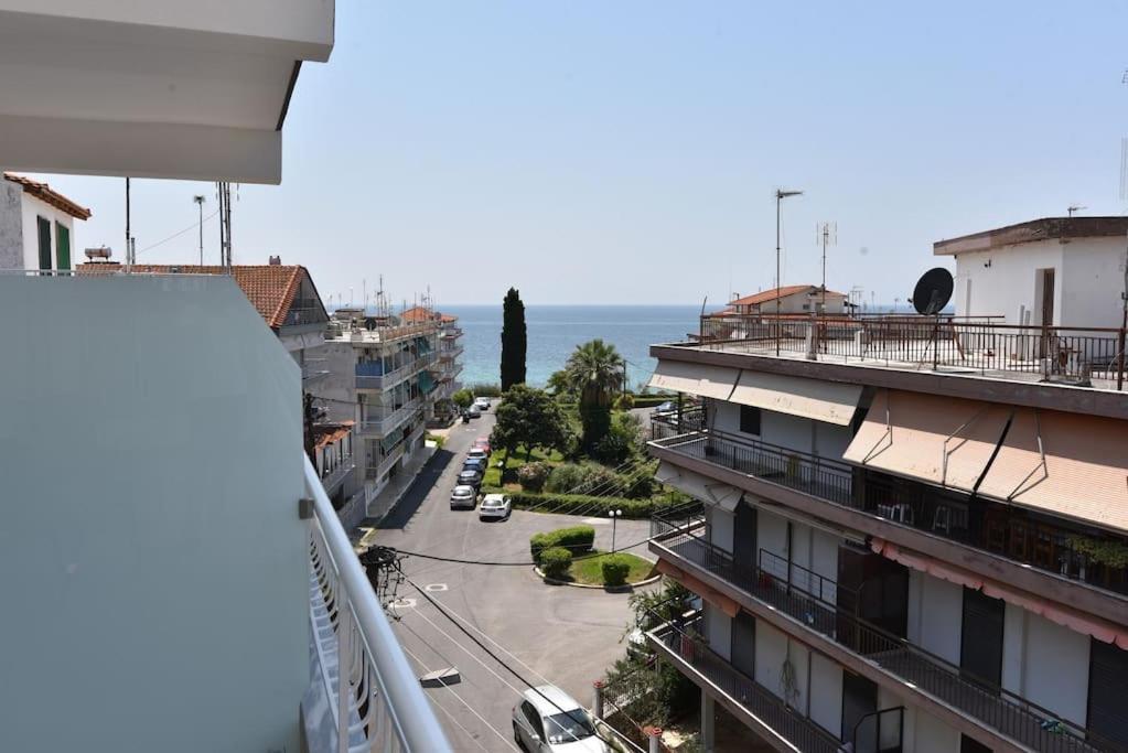 Sea View Luxury Apartment In Nea Kallikratia. Nea Kallikrateia Extérieur photo